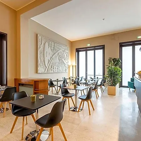Nuova Hotel 3*