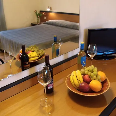 Nuova Hotel 3*