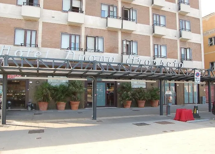 Nuova Hotell 3*