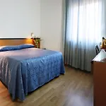 Nuova Hotel 3*
